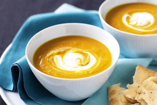 Cách nấu cháo ngô phô mai vừa mịn vừa thơm dễ ăn cho bé