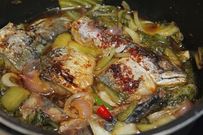 Vào bếp học cách nấu cá nục kho dứa ngon ngất ngây cho cả nhà